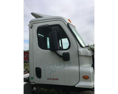  Freightliner Cascadia 113 Cab #