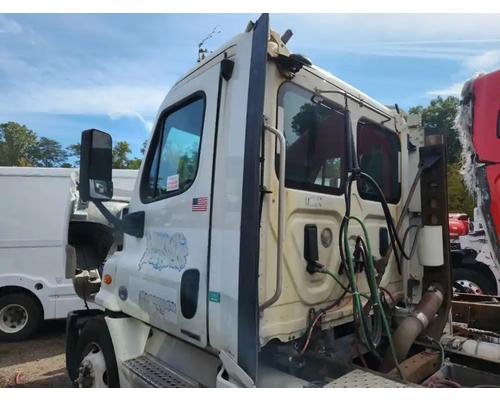  Freightliner Cascadia 113 Cab #
