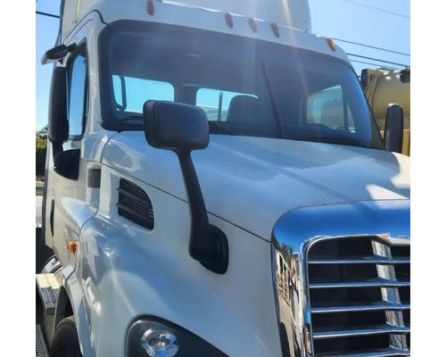  Freightliner Cascadia 113 Cab #