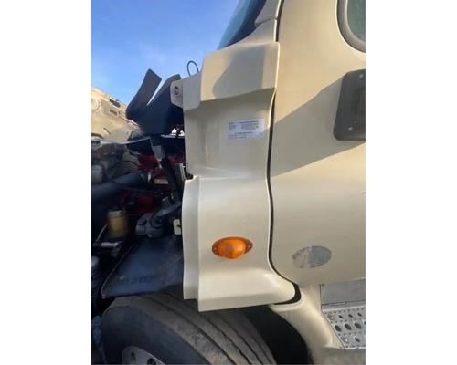  Freightliner Cascadia 113 Cowl #