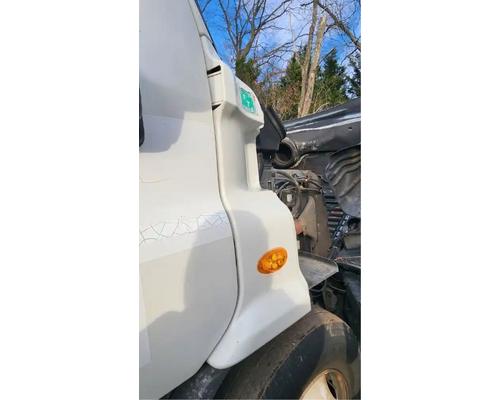  Freightliner Cascadia 113 Cowl #