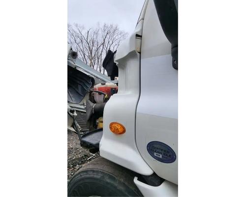  Freightliner Cascadia 113 Cowl #