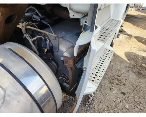  Freightliner Cascadia 113 DPF - Diesel Particulate Filter #
