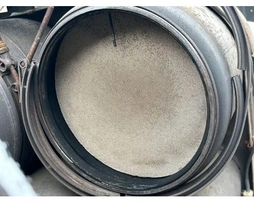  Freightliner Cascadia 113 DPF - Diesel Particulate Filter #