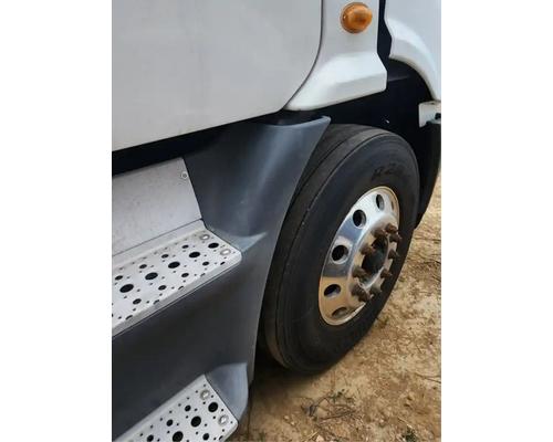  Freightliner Cascadia 113 Fender Extension #
