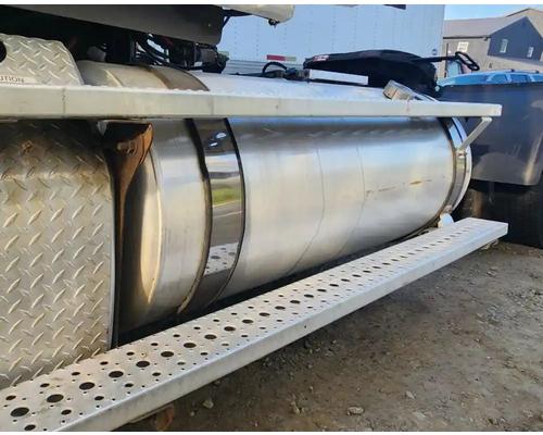  Freightliner Cascadia 113 Fuel Tank #