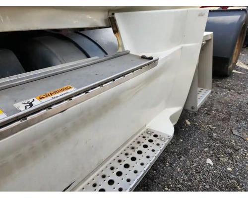  Freightliner Cascadia 113 Fuel Tank #