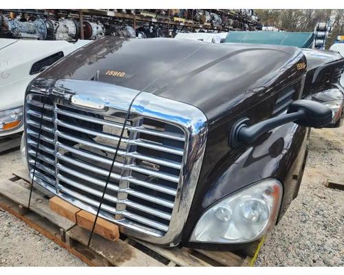  Freightliner Cascadia 113 Hood #