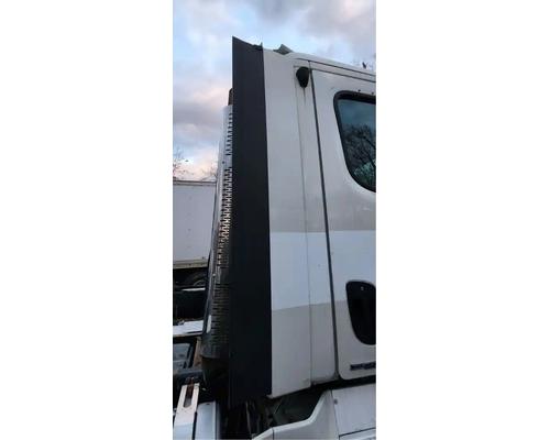  Freightliner Cascadia 113 Fairing #