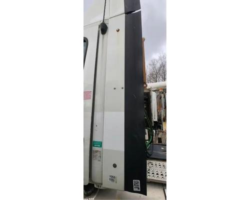  Freightliner Cascadia 113 Fairing #