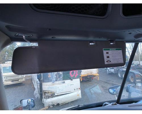  Freightliner Cascadia 113 Visor #