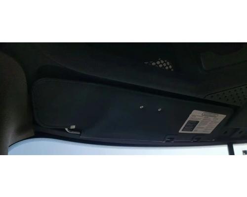  Freightliner Cascadia 113 Visor #