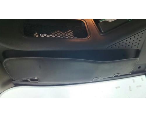  Freightliner Cascadia 113 Visor #