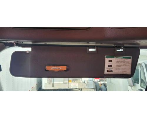  Freightliner Cascadia 113 Visor #