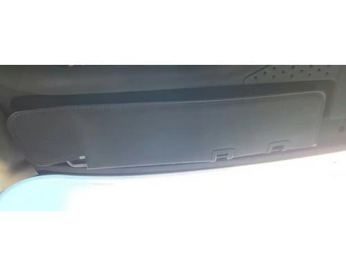  Freightliner Cascadia 113 Visor #