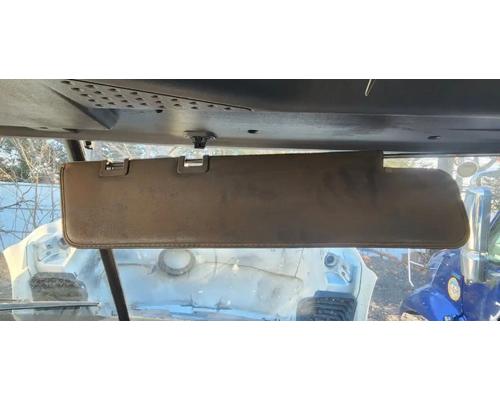  Freightliner Cascadia 113 Visor #