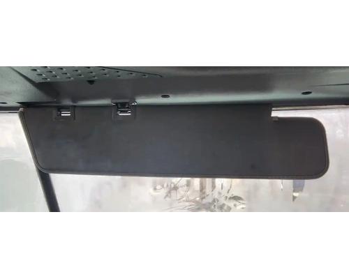  Freightliner Cascadia 113 Visor #