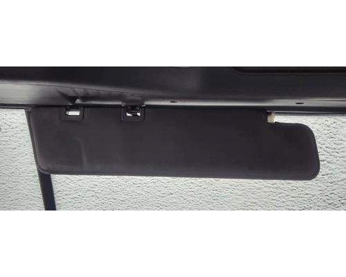  Freightliner Cascadia 113 Visor #
