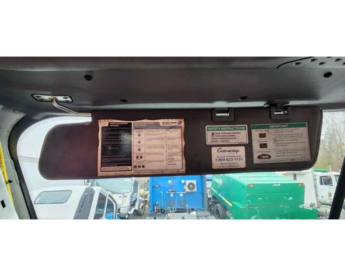  Freightliner Cascadia 113 Visor #