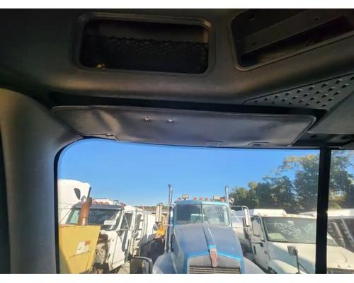  Freightliner Cascadia 113 Visor #
