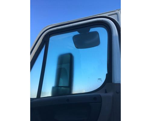  Freightliner Cascadia 113 Windshield #