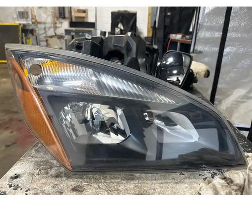  Freightliner Cascadia 116 Day Cab Headlamp Assembly #