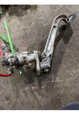 FREIGHTLINER CASCADIA 125BBC Brake/Clutch Pedal Box