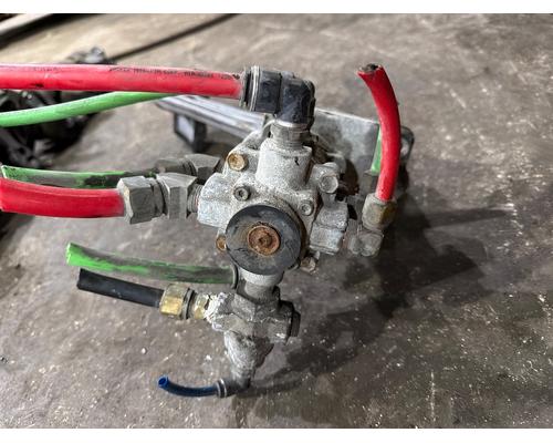 FREIGHTLINER CASCADIA 125BBC BrakeClutch Pedal Box