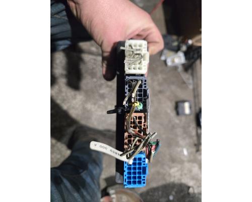 FREIGHTLINER CASCADIA 125BBC Cab Control Module ECM