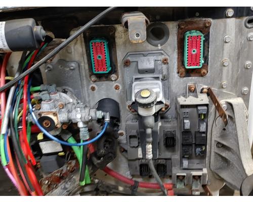 FREIGHTLINER CASCADIA 125BBC Cab