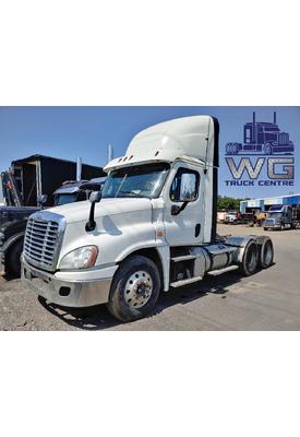FREIGHTLINER CASCADIA 125BBC Complete Vehicle