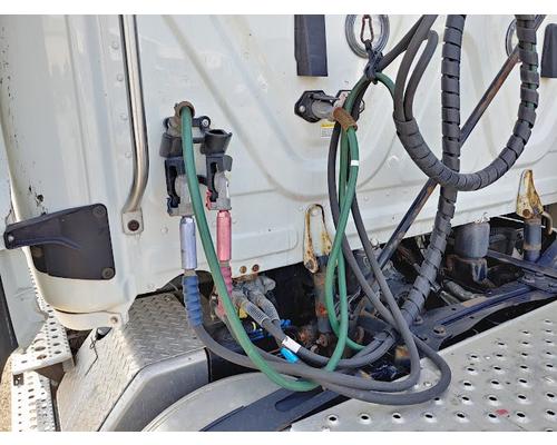 FREIGHTLINER CASCADIA 125BBC Complete Vehicle