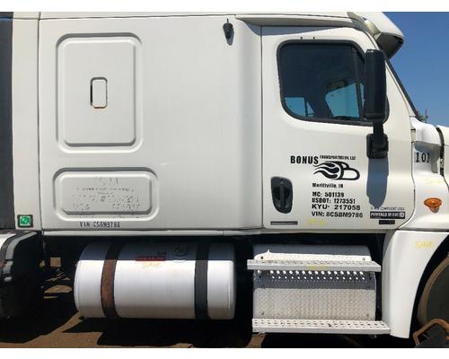 FREIGHTLINER CASCADIA 125BBC Door Assembly, Front