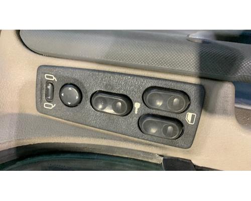 FREIGHTLINER CASCADIA 125BBC Door Assembly, Front