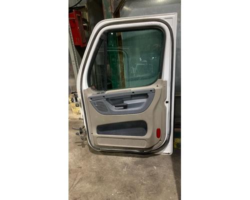 FREIGHTLINER CASCADIA 125BBC Door Assembly, Front