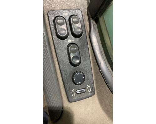 FREIGHTLINER CASCADIA 125BBC Door Assembly, Front