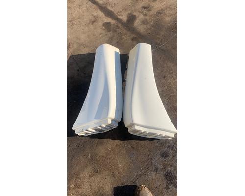 FREIGHTLINER CASCADIA 125BBC Fender