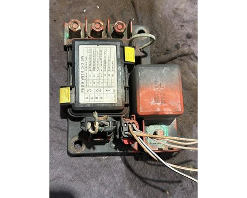 FREIGHTLINER CASCADIA 125BBC Fuse Box