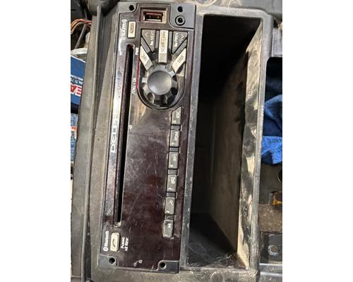 FREIGHTLINER CASCADIA 125BBC Radio