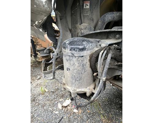  Freightliner Cascadia 125 Air Dryer #