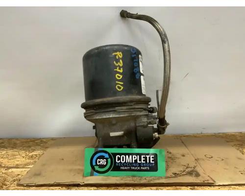  Freightliner Cascadia 125 Air Dryer #