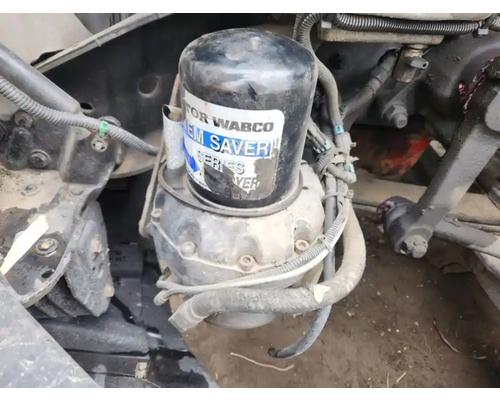  Freightliner Cascadia 125 Air Dryer #