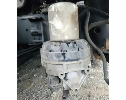  Freightliner Cascadia 125 Air Dryer #
