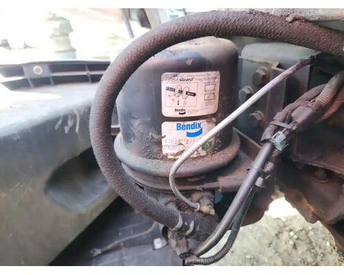  Freightliner Cascadia 125 Air Dryer #
