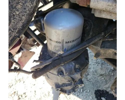  Freightliner Cascadia 125 Air Dryer #