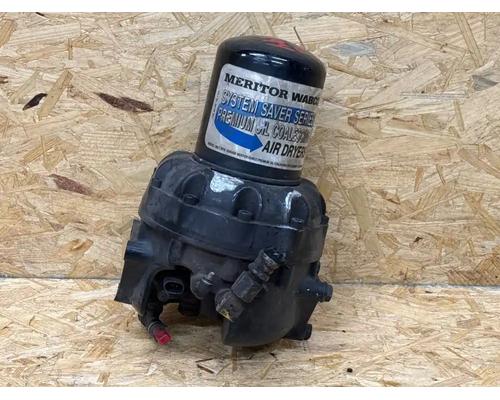  Freightliner Cascadia 125 Air Dryer #