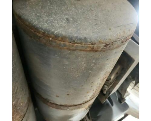  Freightliner Cascadia 125 Air Tank #