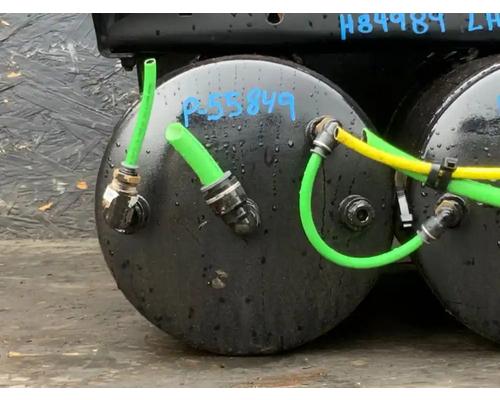  Freightliner Cascadia 125 Air Tank #