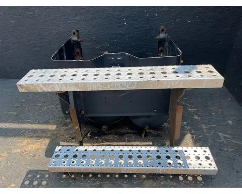 Freightliner Cascadia 125 Battery Box # Freightliner Cascadia 125 Battery Box #