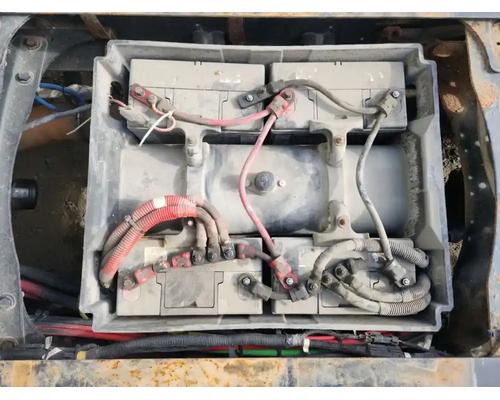 Freightliner Cascadia 125 Battery Box #